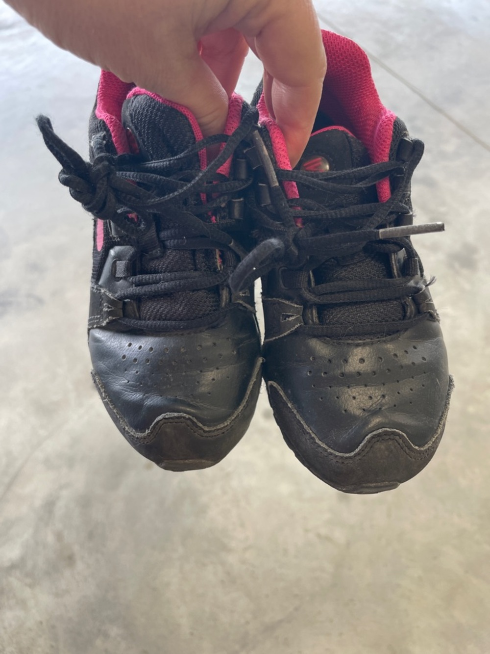 Nike Shox Baby Girl Pink Black Toddler Size 11C - Picture 2 of 5